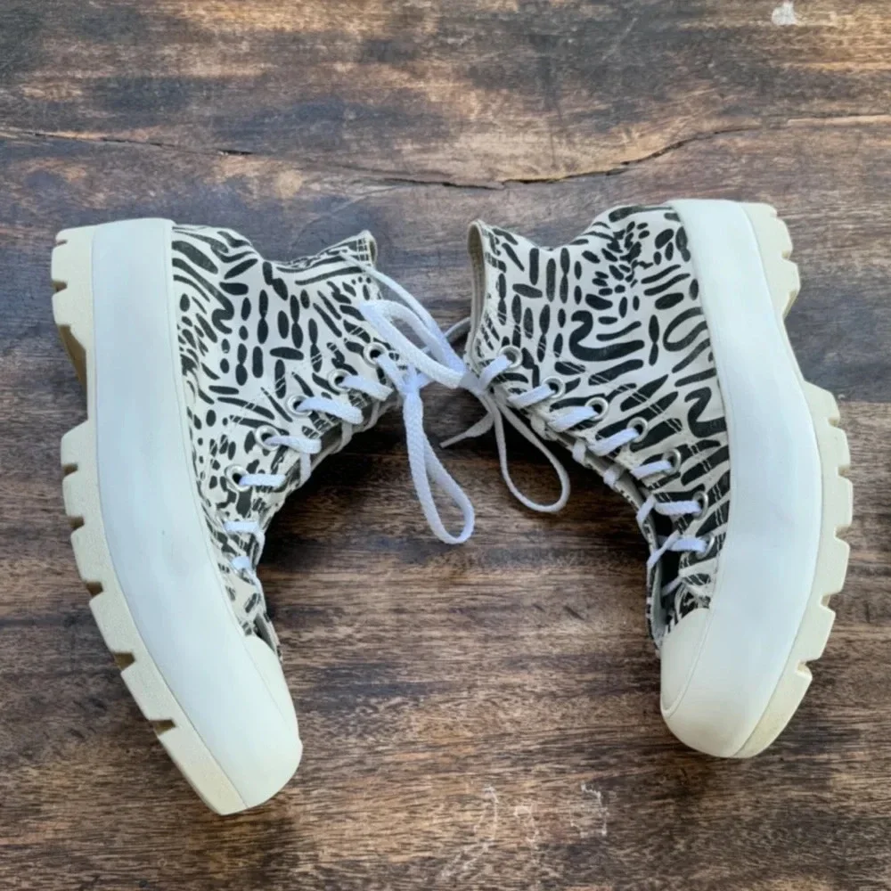 Platform converse stacked lugged zebra print high tops size women’s 7